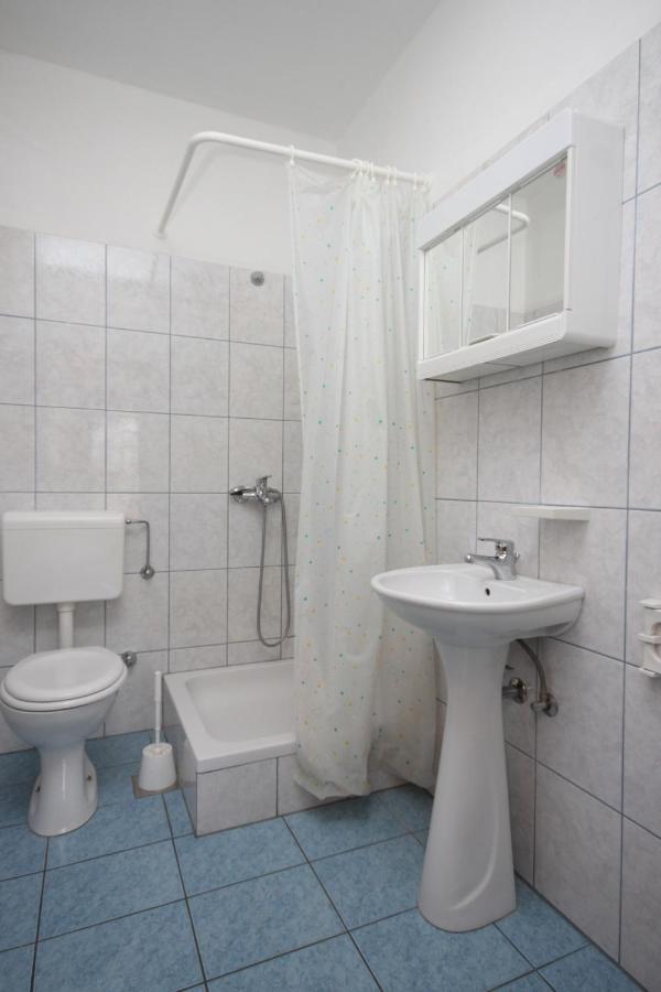 Apartments By The Sea Kustici, Pag - 6355 Exterior foto